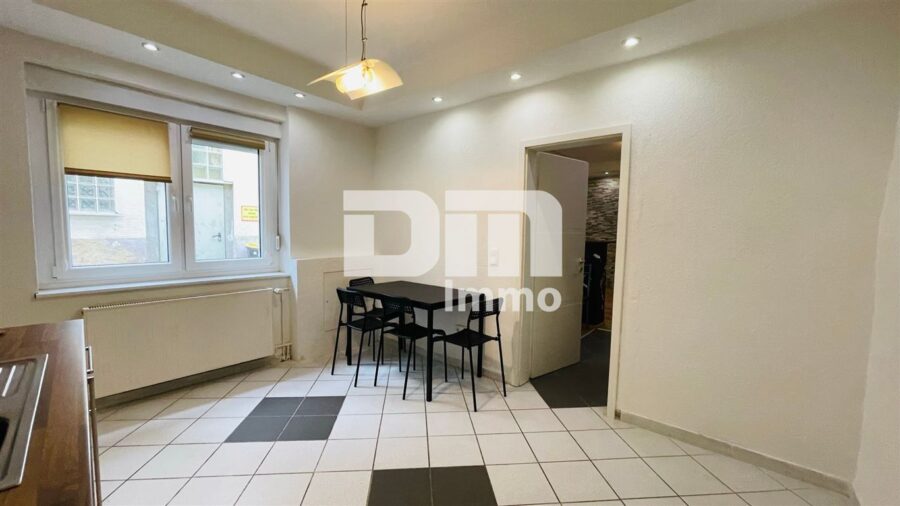 Appartment zentral in Neustadt ideal für Pendler, Zeitarbeiter oder Wochenendheimfahrer - Essbereich